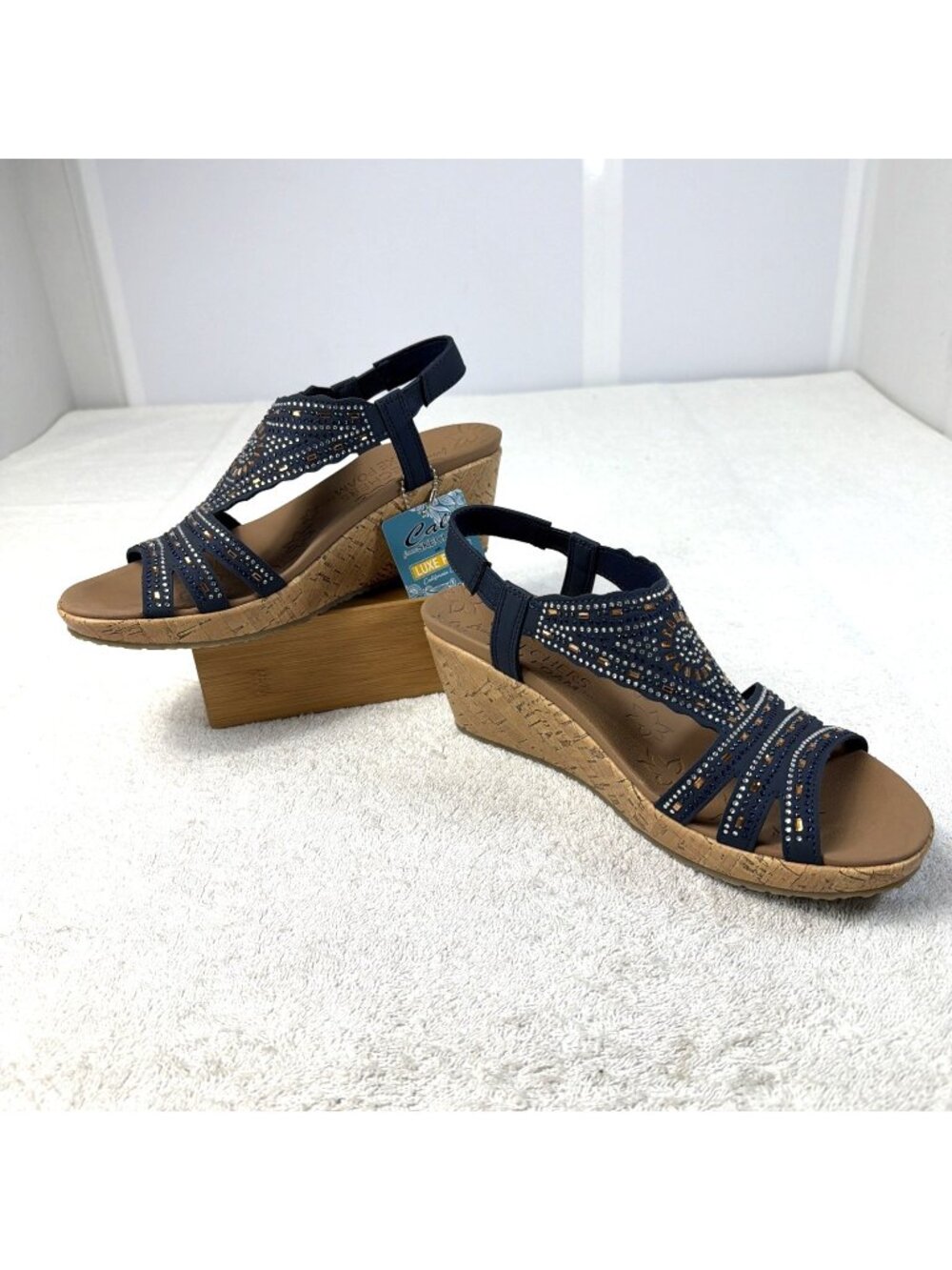 Skechers Beverlee Singback Navy Beaded Cork Wedge Women SZ 9.5 New No Box